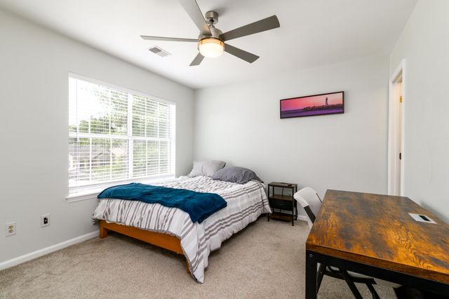42 Woodleaf Court, Charleston, SC 29407