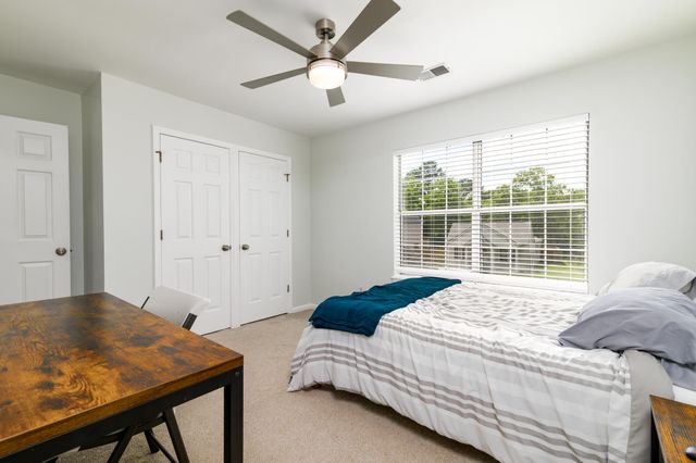 42 Woodleaf Court, Charleston, SC 29407