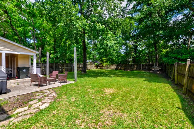 42 Woodleaf Court, Charleston, SC 29407