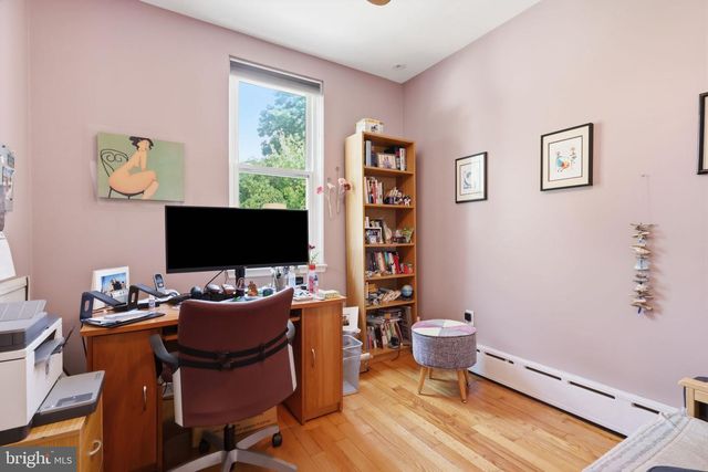 241 E HIGHLAND AVE, Philadelphia, PA 19118