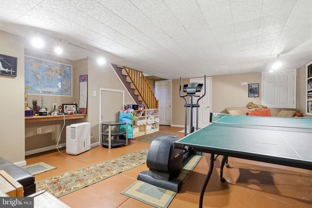 241 E HIGHLAND AVE, Philadelphia, PA 19118