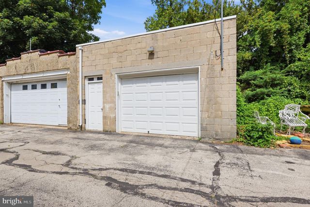 241 E HIGHLAND AVE, Philadelphia, PA 19118