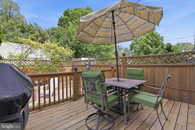 241 E HIGHLAND AVE, Philadelphia, PA 19118