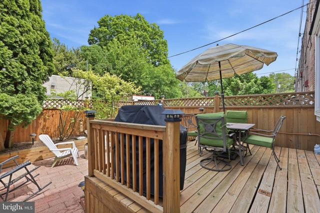 241 E HIGHLAND AVE, Philadelphia, PA 19118