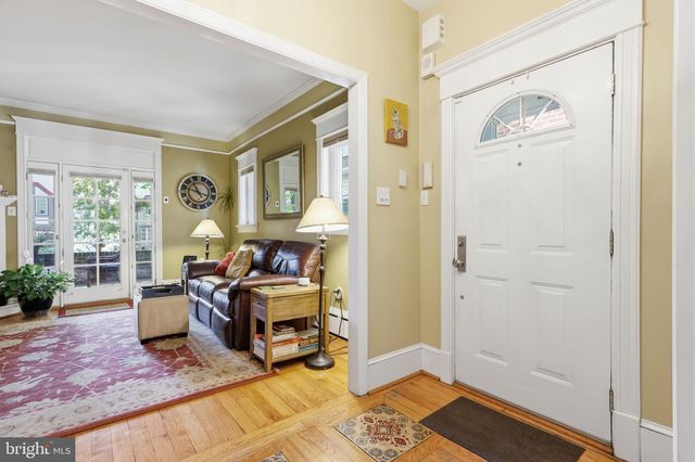 241 E HIGHLAND AVE, Philadelphia, PA 19118
