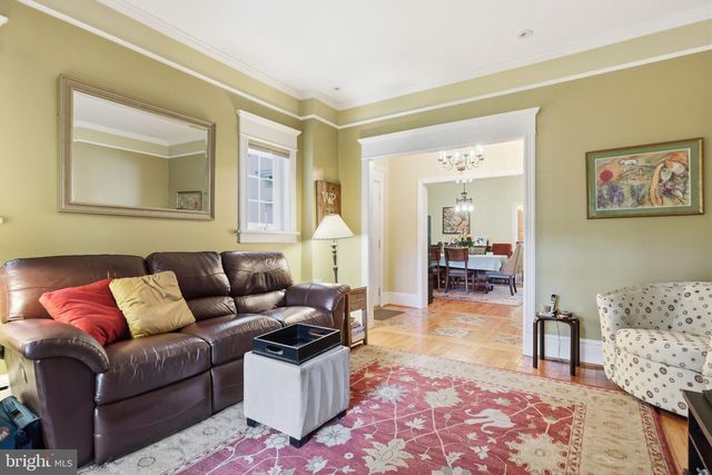 241 E HIGHLAND AVE, Philadelphia, PA 19118