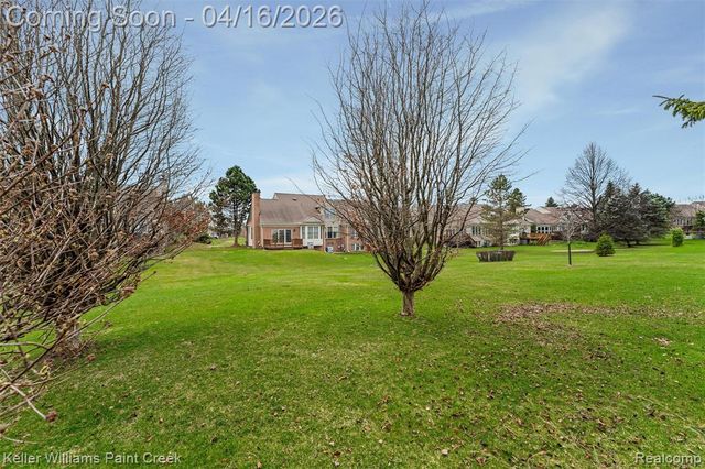 1685 Maple Creek Court, Rochester, MI 48306