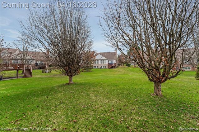 1685 Maple Creek Court, Rochester, MI 48306