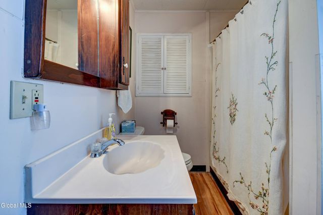 124 Auriesville Road, Glen, NY 12072