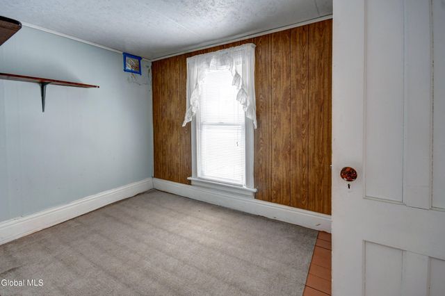 124 Auriesville Road, Glen, NY 12072