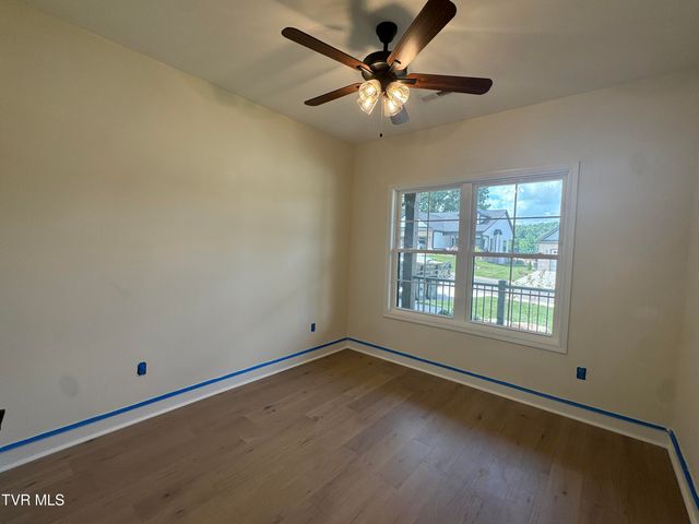 737 Hunts Terrace Drive, Kingsport, TN 37663
