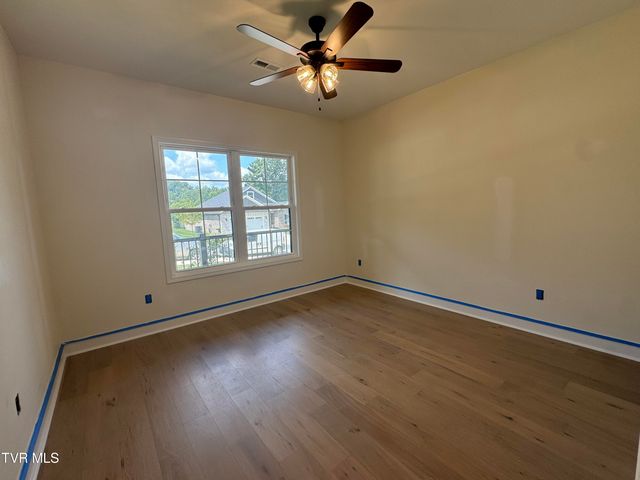 737 Hunts Terrace Drive, Kingsport, TN 37663