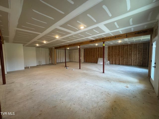 737 Hunts Terrace Drive, Kingsport, TN 37663