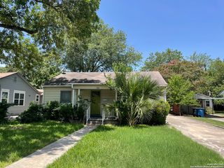 750 Roosevelt St, New Braunfels, TX 78130
