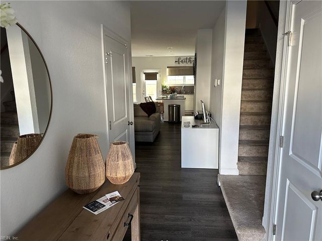 2414 Fieldsway DR, Chesapeake, VA 23320