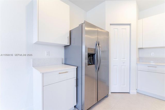 4941 Peacock Way 5838, Dania Beach, FL 33312