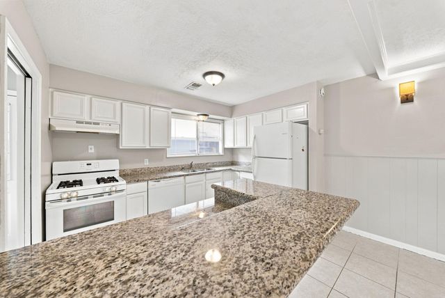 914 Martha Street, Deer Park, TX 77536