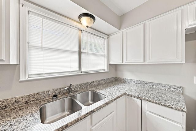 914 Martha Street, Deer Park, TX 77536