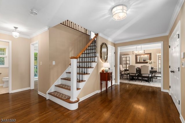 13 Larch Dr, Chester Boro, NJ 07930
