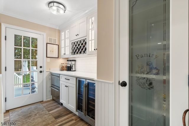 13 Larch Dr, Chester Boro, NJ 07930