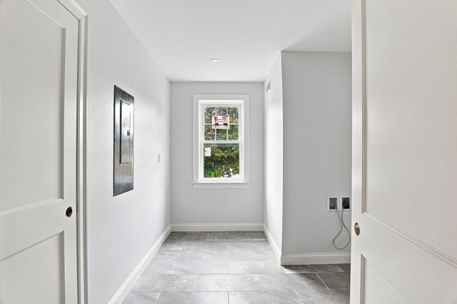17 Winter Road Extension, Woburn, MA 01801