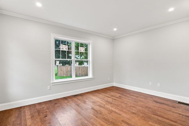 17 Winter Road Extension, Woburn, MA 01801