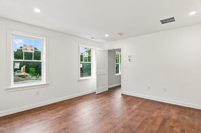 17 Winter Road Extension, Woburn, MA 01801