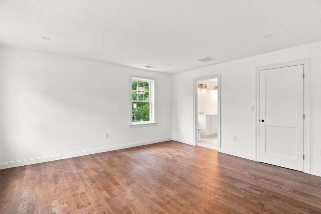 17 Winter Road Extension, Woburn, MA 01801