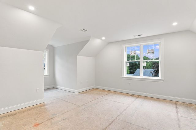 17 Winter Road Extension, Woburn, MA 01801