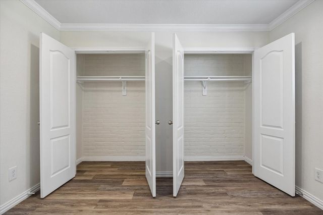 300 Pecore Street 26, Houston, TX 77009