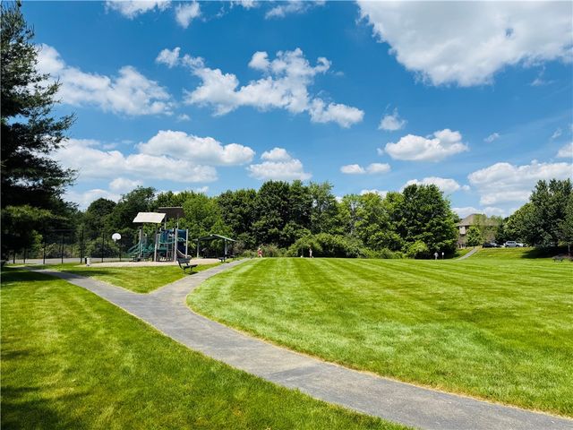 502 Sword Dancer Pl, Cranberry Twp, PA 16066