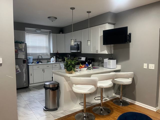 10411 S Vernon Avenue, Chicago, IL 60628