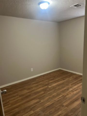 6213 NW Birch Ave, Lawton, OK 73505