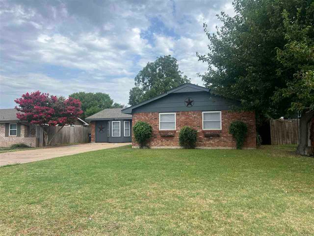 6213 NW Birch Ave, Lawton, OK 73505