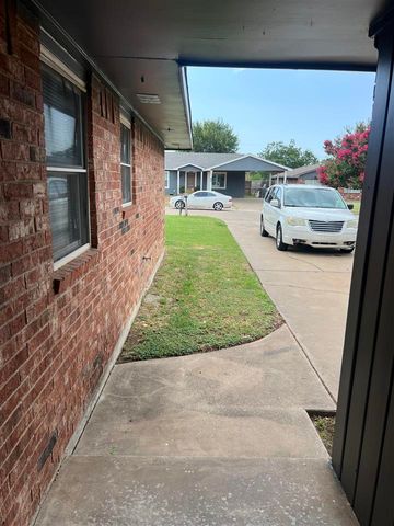 6213 NW Birch Ave, Lawton, OK 73505