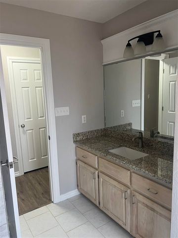 6213 NW Birch Ave, Lawton, OK 73505
