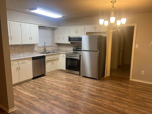 6213 NW Birch Ave, Lawton, OK 73505