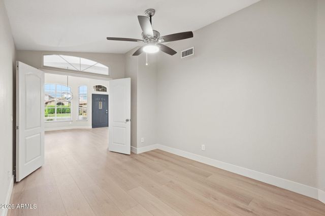 9941 W TONOPAH Drive, Peoria, AZ 85382