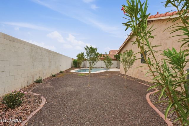 9941 W TONOPAH Drive, Peoria, AZ 85382