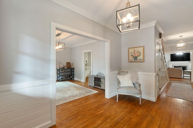 207 Kensington Dr., Hattiesburg, MS 39402