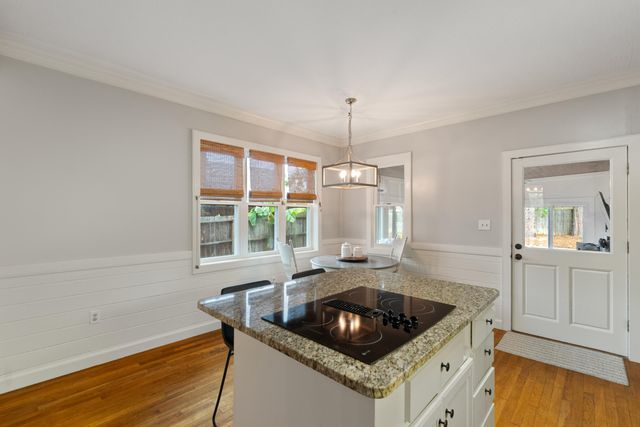 207 Kensington Dr., Hattiesburg, MS 39402
