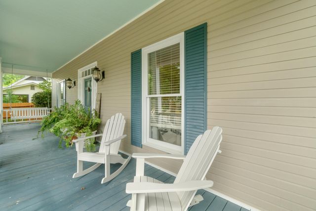 207 Kensington Dr., Hattiesburg, MS 39402