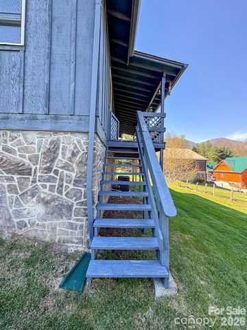 84 Stoney Ridge Loop, Maggie Valley, NC 28751