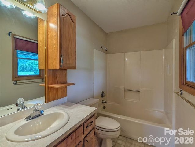 84 Stoney Ridge Loop, Maggie Valley, NC 28751