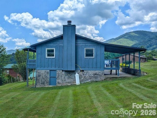 84 Stoney Ridge Loop, Maggie Valley, NC 28751