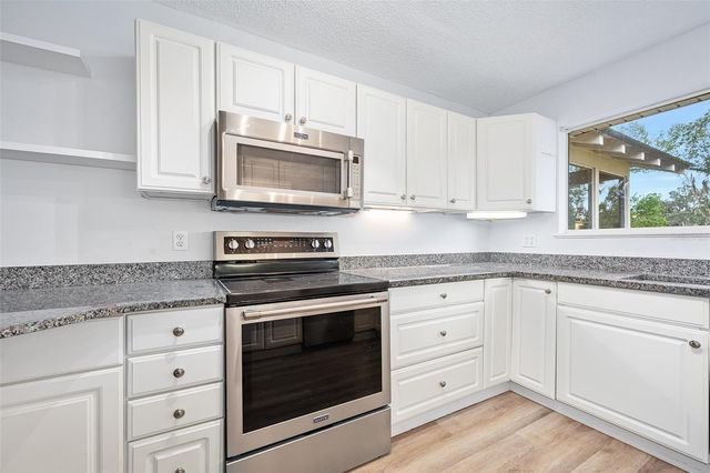 19 OAKMONT CIRCLE, Ormond Beach, FL 32174