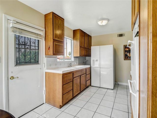 407 S Keene, Compton, CA 90220