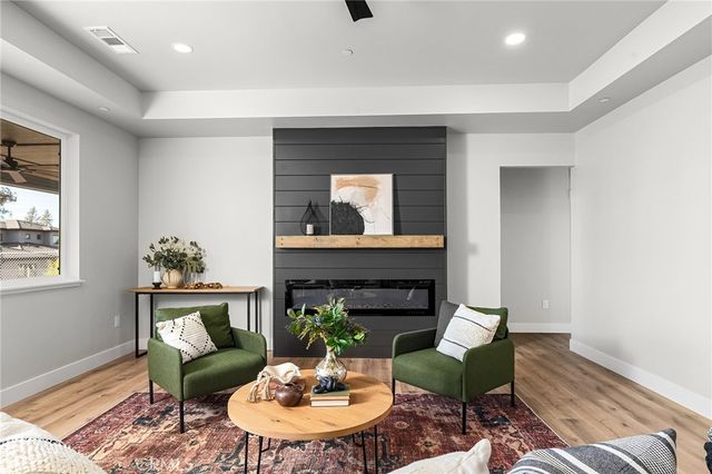 732 Madrone Way, Paradise, CA 95969