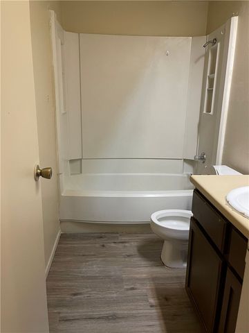 2410 Capitan Dr, Corpus Christi, TX 78414