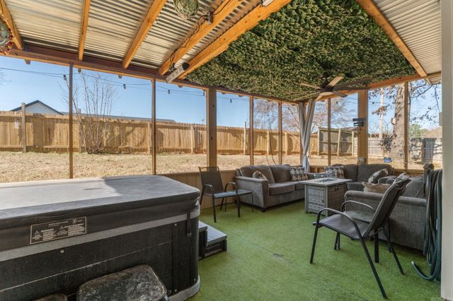 3913 Sandra Lane, Benton, AR 72019